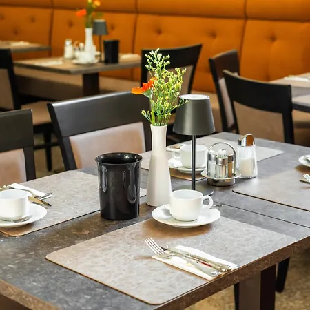 Johannes Schloessl - Gaestehaus Der Pallottiner Am Moenchsberg *