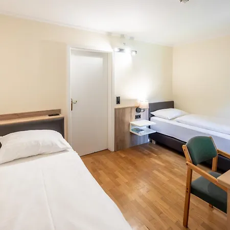 Johannes Schloessl - Gaestehaus Der Pallottiner Am Moenchsberg ザルツブルク