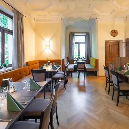 Johannes Schloessl - Gaestehaus Der Pallottiner Am Moenchsberg *