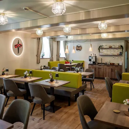 Johannes Schloessl - Gaestehaus Der Pallottiner Am Moenchsberg