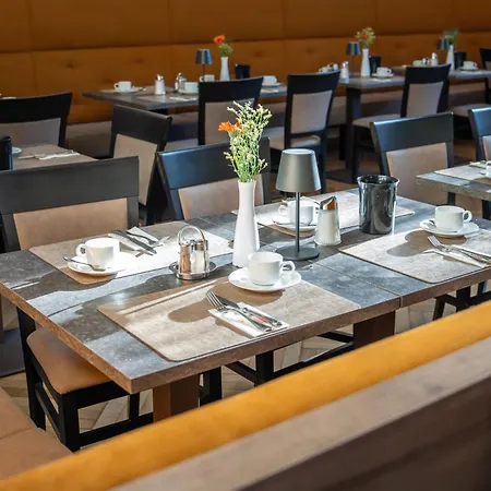 Johannes Schloessl - Gaestehaus Der Pallottiner Am Moenchsberg ホームステイ ザルツブルク