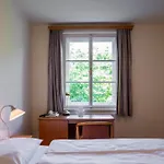 Johannes Schloessl - Gaestehaus Der Pallottiner Am Moenchsberg *