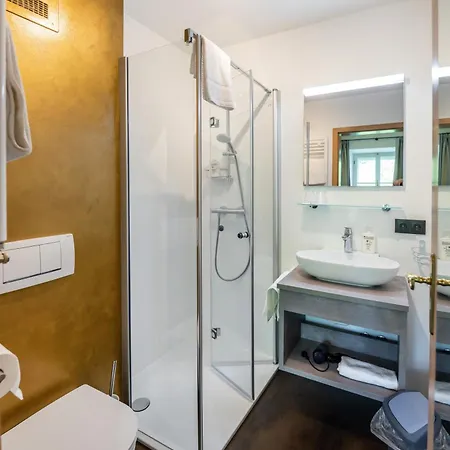 Johannes Schloessl - Gaestehaus Der Pallottiner Am Moenchsberg * Salzbourg