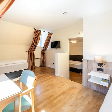 Johannes Schloessl - Gaestehaus Der Pallottiner Am Moenchsberg *