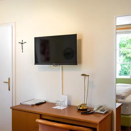 Ubytování v soukromí Johannes Schloessl - Gaestehaus Der Pallottiner Am Moenchsberg Solnohrad