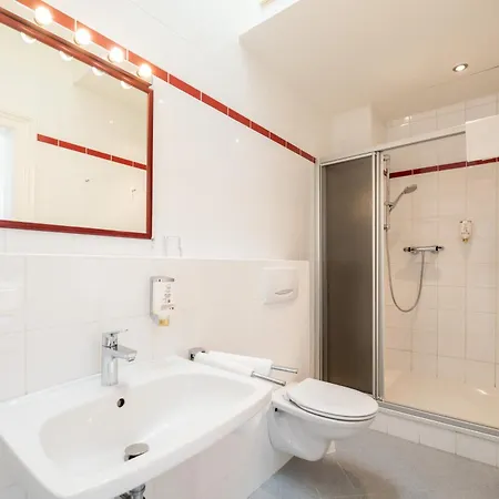 Johannes Schloessl - Gaestehaus Der Pallottiner Am Moenchsberg Solnohrad