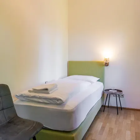 Johannes Schloessl - Gaestehaus Der Pallottiner Am Moenchsberg Ubytování v soukromí *