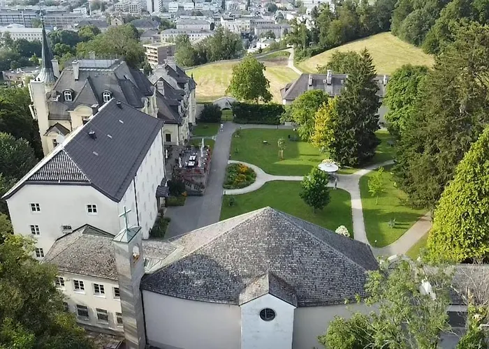 ホームステイ Johannes Schloessl - Gaestehaus Der Pallottiner Am Moenchsberg